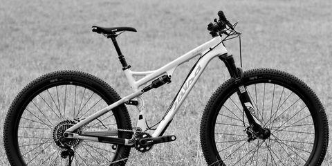 17 Best Mountain Bikes 2017 image 2